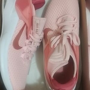 Authentic Nike air training shoes